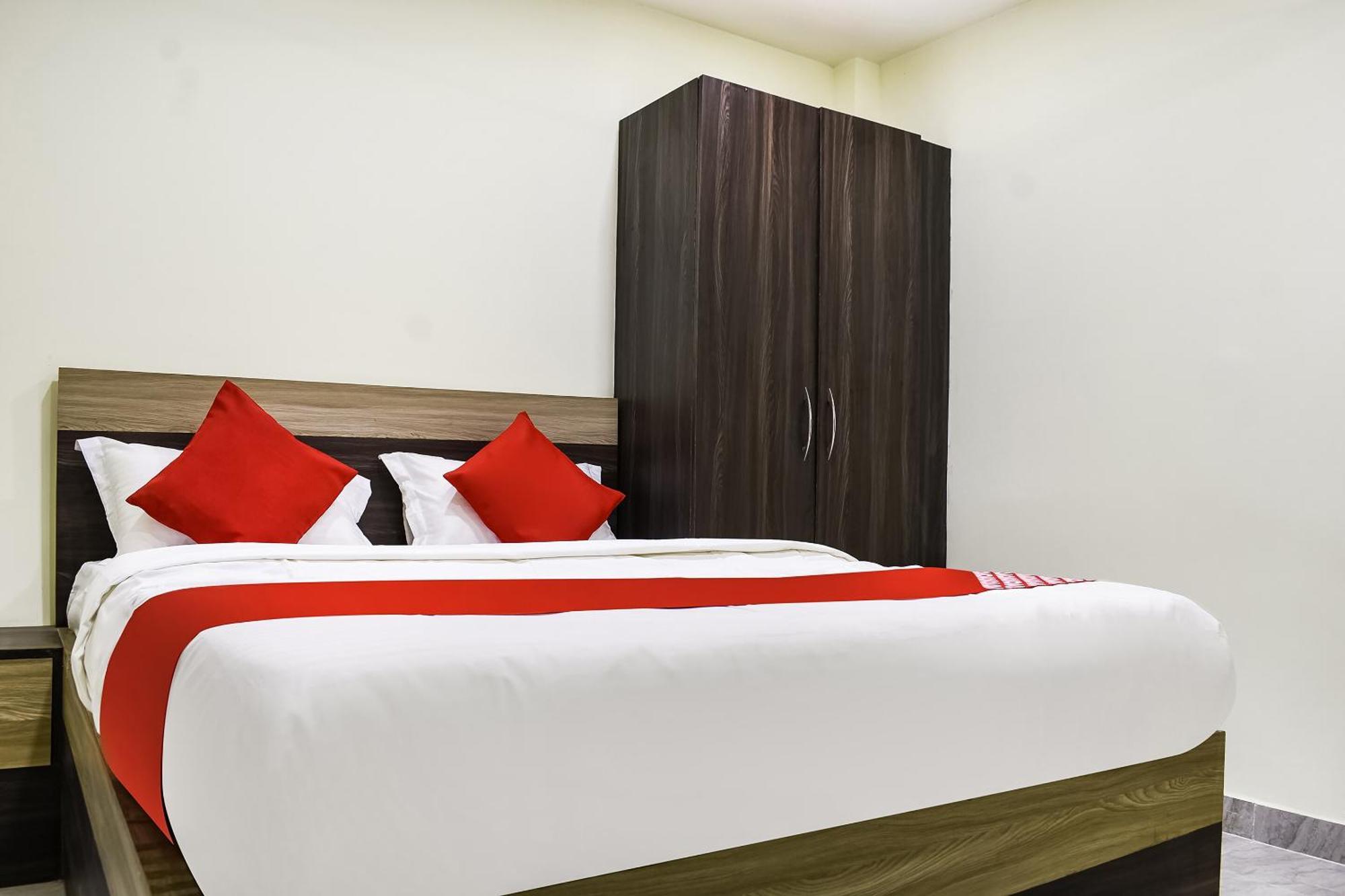 Hotel O S&H Residency Khandagiri Exterior photo
